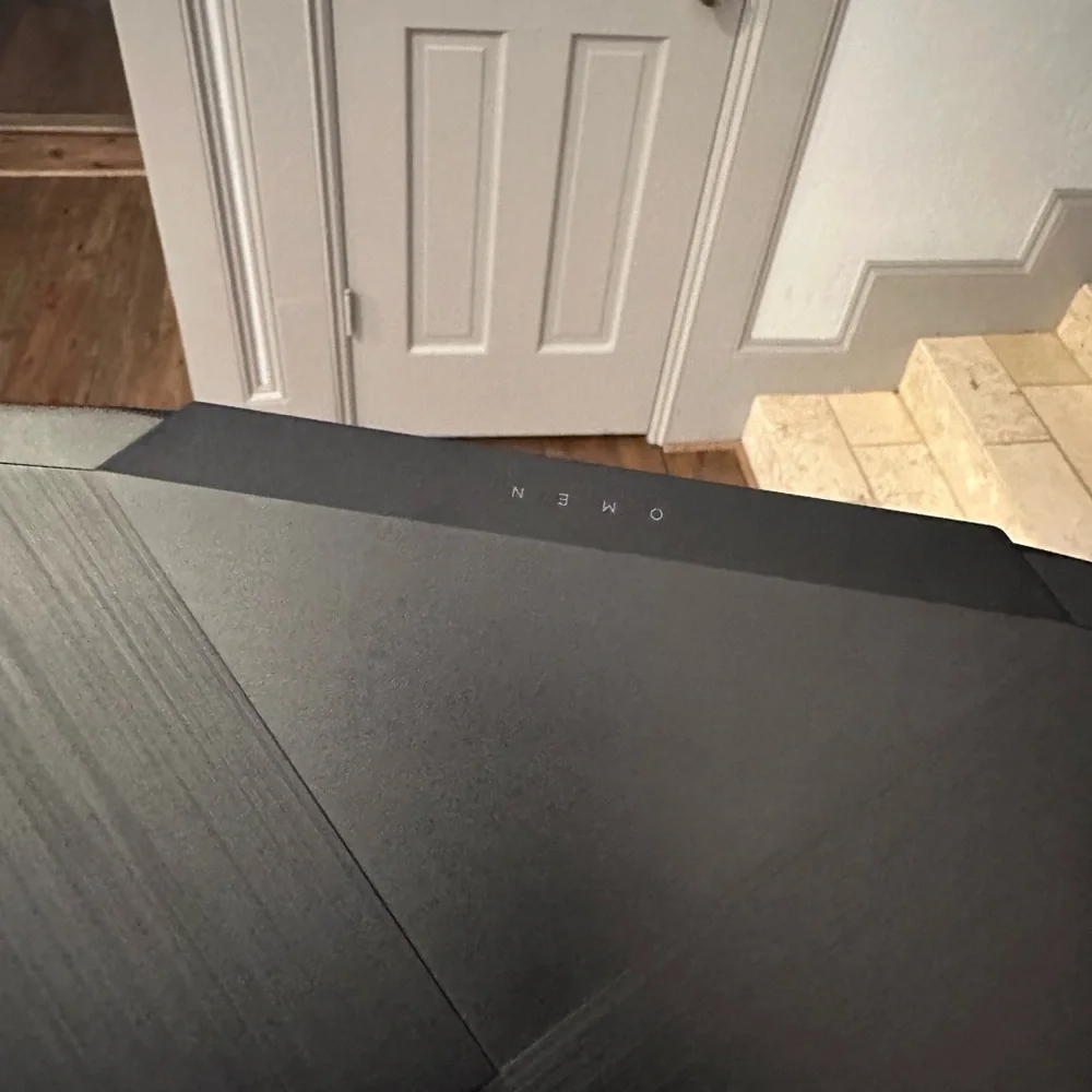 HP Omen 17”